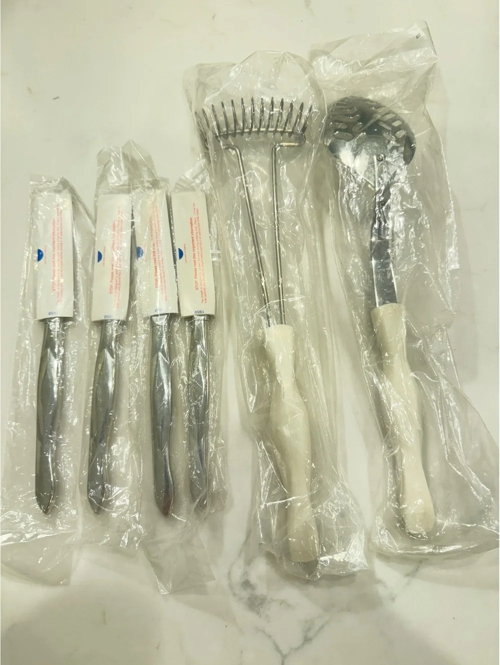 New Cutco 6 Pc Lot Set 4 Table Knives Whisk Mix-Stir Slotted Spoon